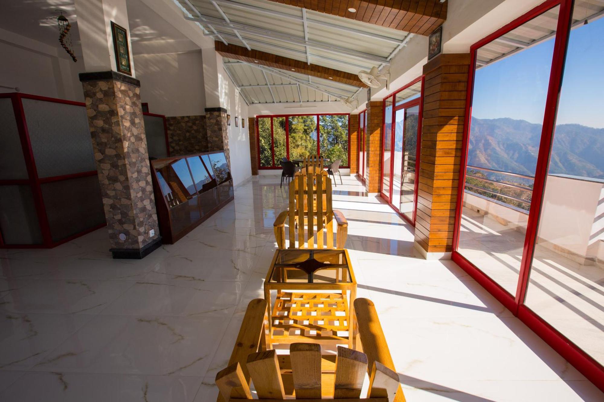 Blue Pine Resort Lansdowne Exterior photo