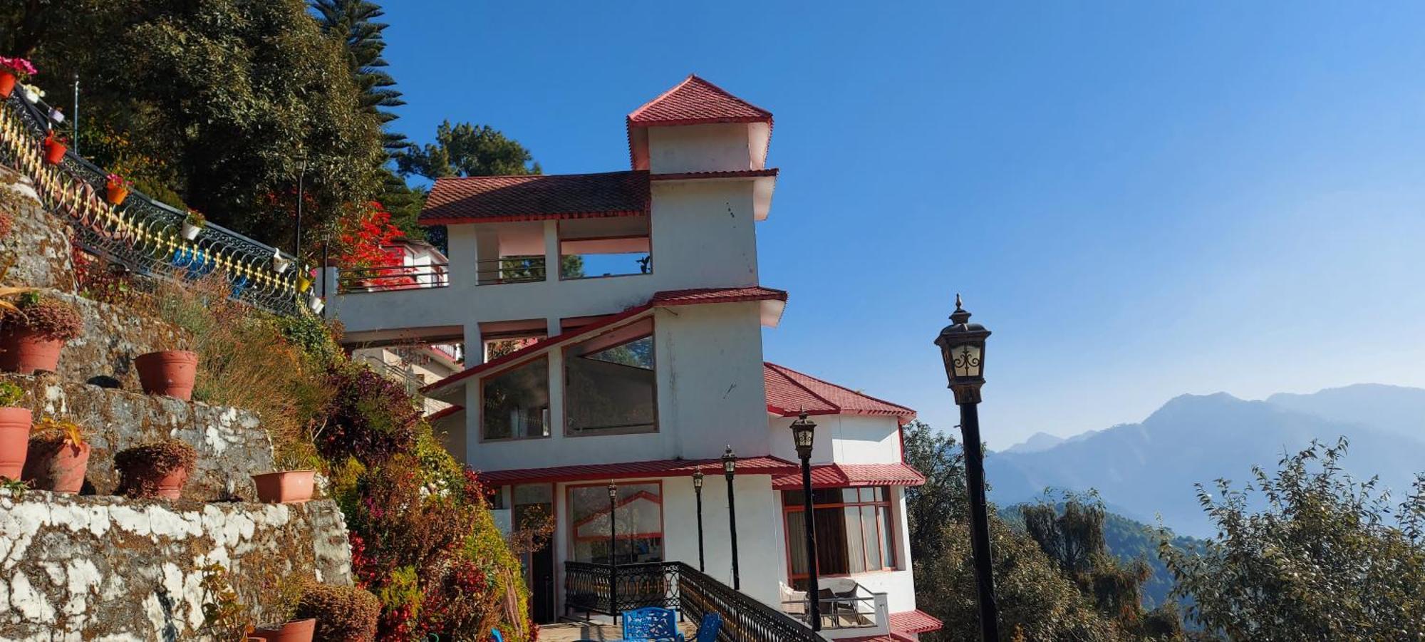 Blue Pine Resort Lansdowne Exterior photo